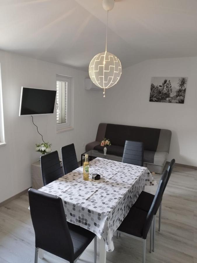 Apartmani Triva 1 Σπλιτ Εξωτερικό φωτογραφία